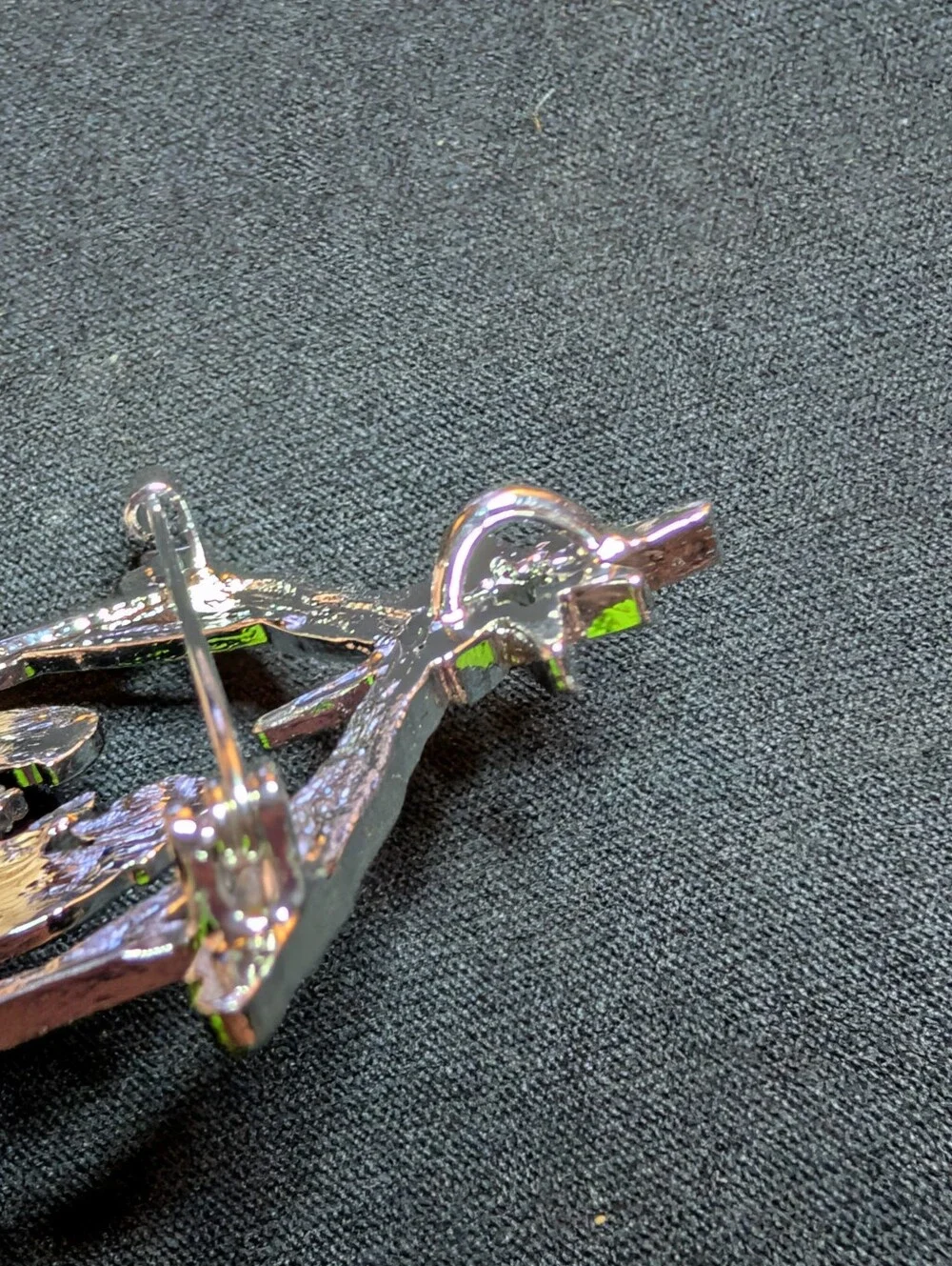 Silver Nativity Scene Brooch Pin - Holiday